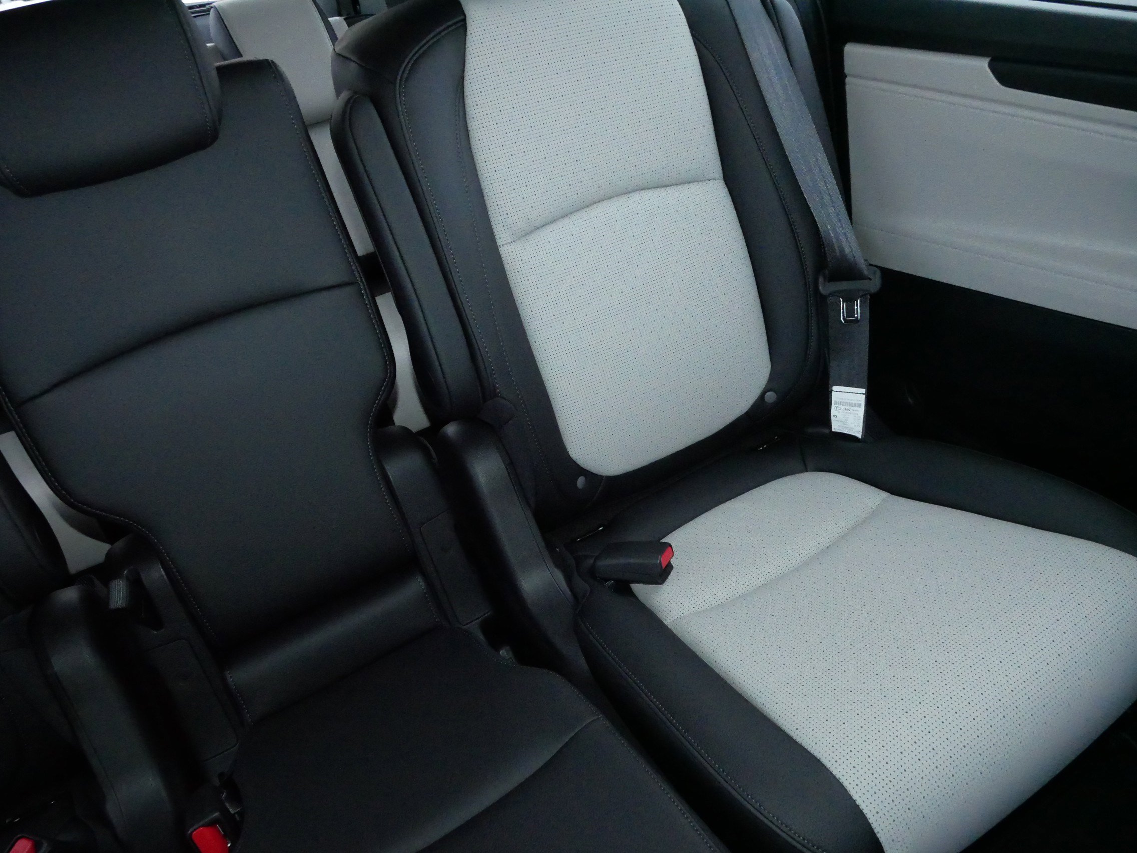 Certified 2026 Honda Odyssey Elite image 14