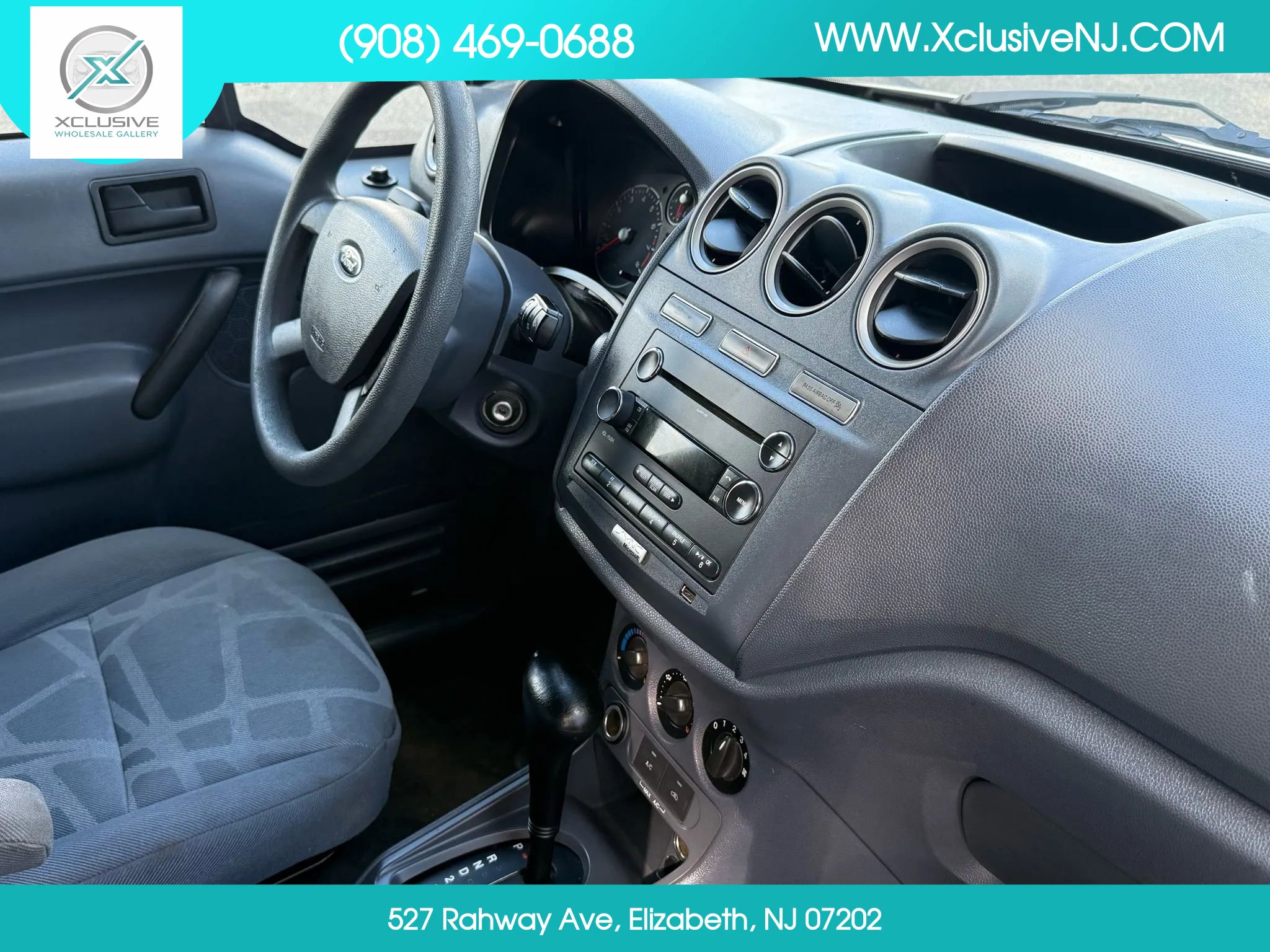 Used 2013 Ford Transit Connect XLT image 17