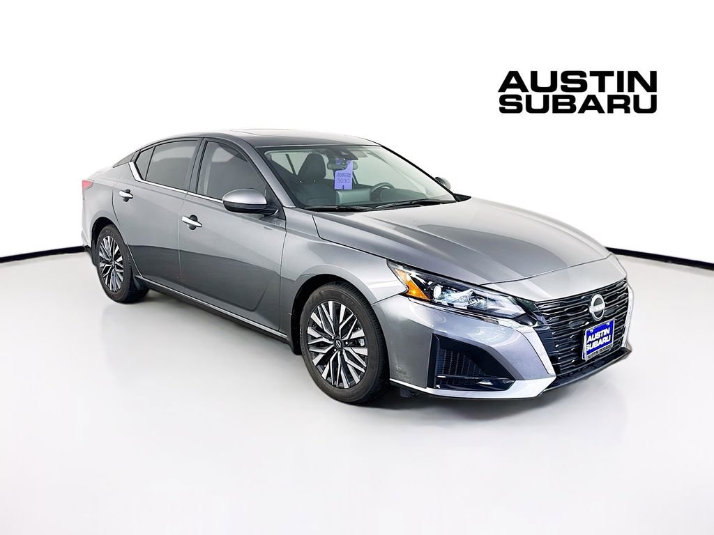 Used 2024 Nissan Altima 2.5 SV w/ SV Premium Package