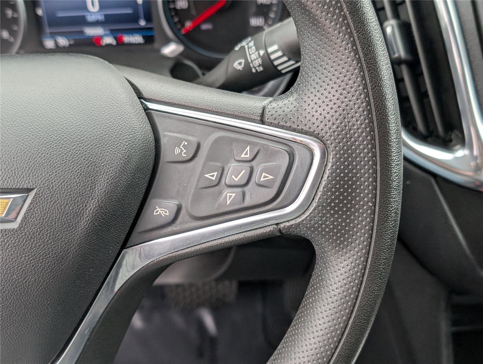 Used 2020 Chevrolet Equinox LT image 22