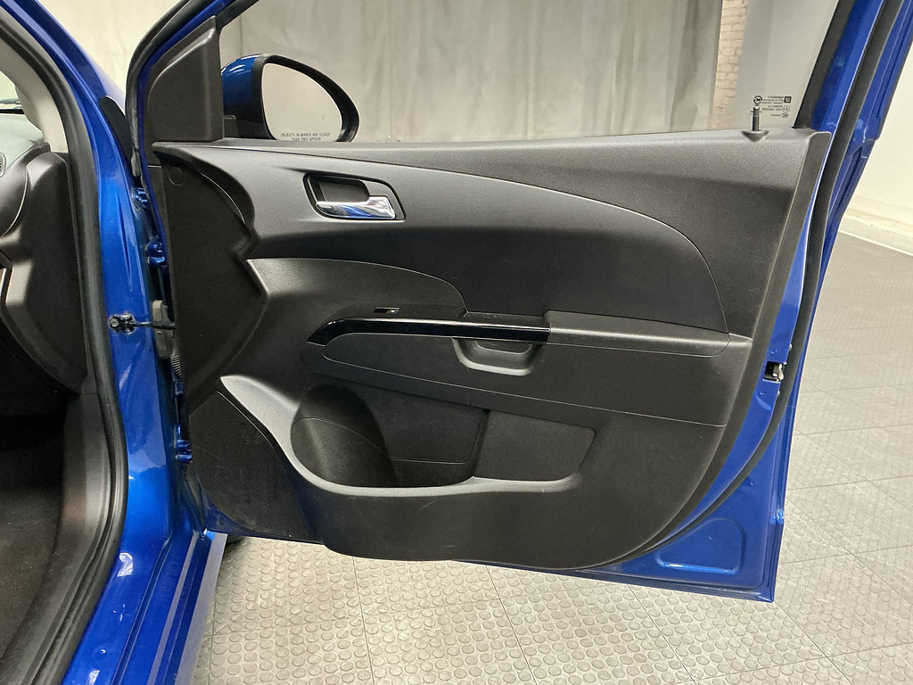 Used 2019 Chevrolet Sonic LT w/ Convenience Package FWD image 33