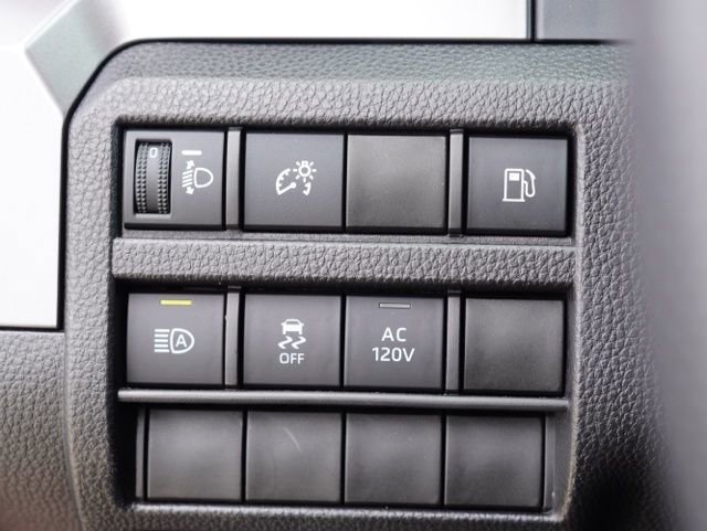 Certified 2025 Toyota Tacoma TRD Off-Road AWD/4WD image 21