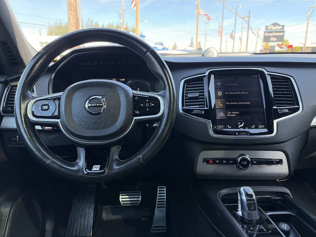 Used 2016 Volvo XC90 T8 R-Design w/ Vision Package AWD/4WD image 31