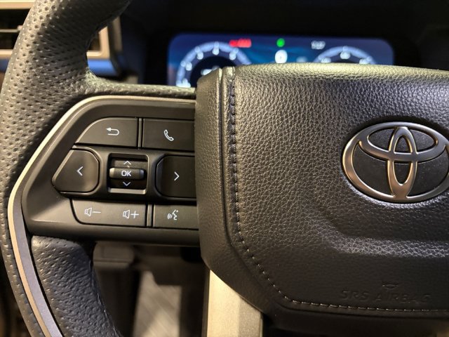 Certified 2026 Toyota Tacoma TRD Off-Road AWD/4WD image 19