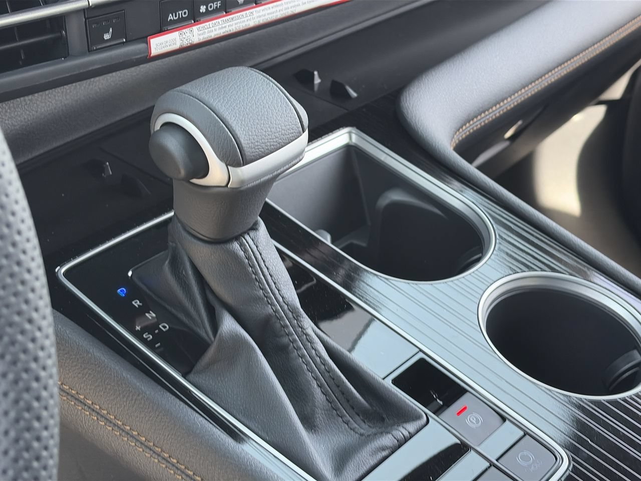 New 2026 Toyota Sienna XLE Woodland Edition AWD/4WD image 14