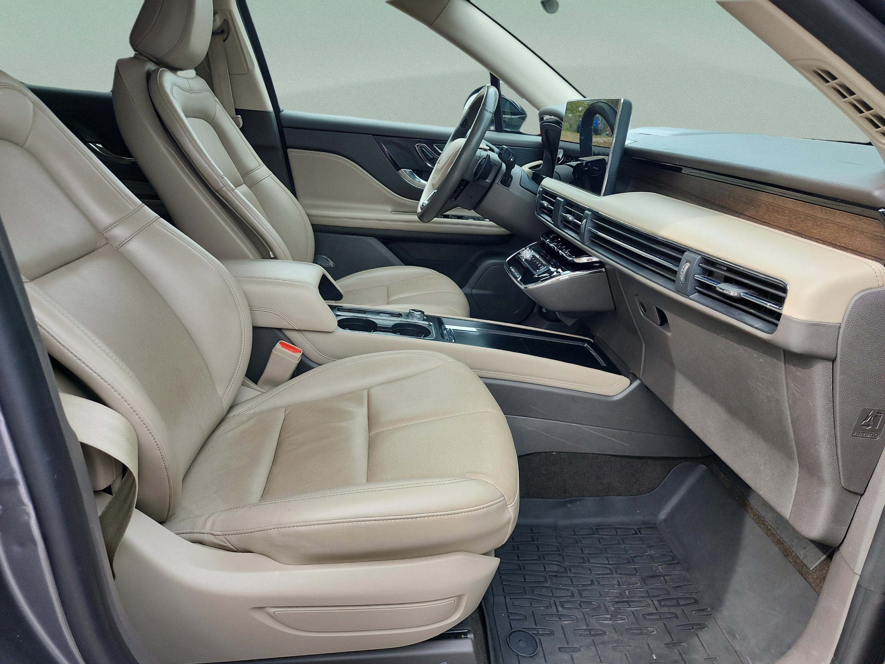 Used 2023 Lincoln Corsair Reserve FWD image 18