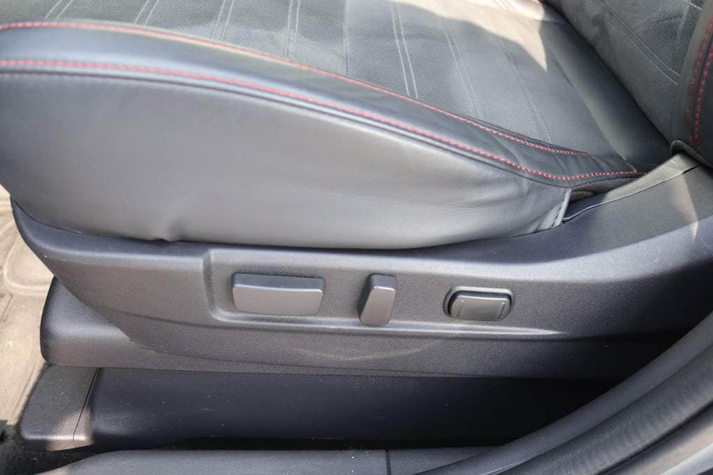 Used 2021 Mitsubishi Outlander LE AWD/4WD image 33