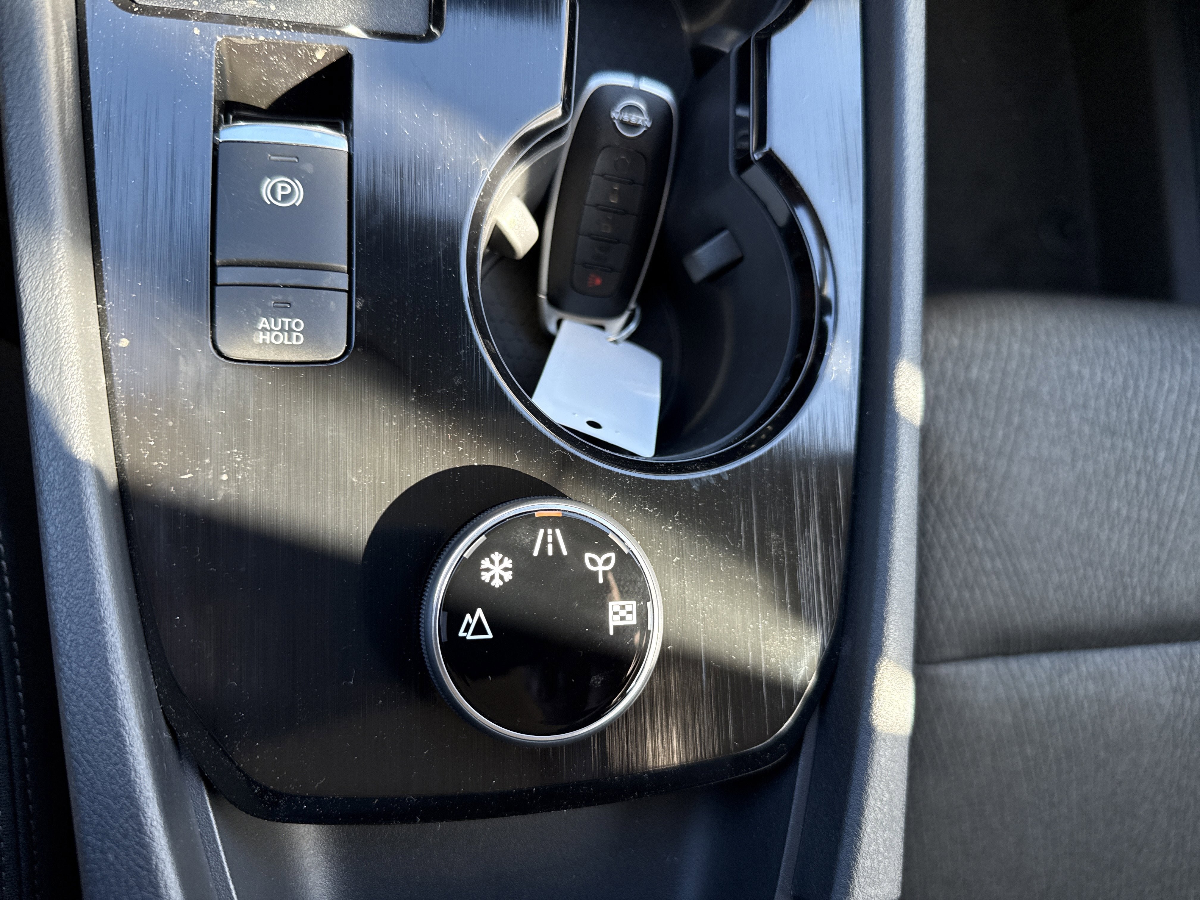 New 2026 Nissan Rogue SV AWD/4WD image 28