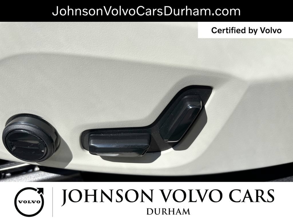 Certified 2025 Volvo XC60 T8 Plus w/ Protection Package Premier AWD/4WD image 15