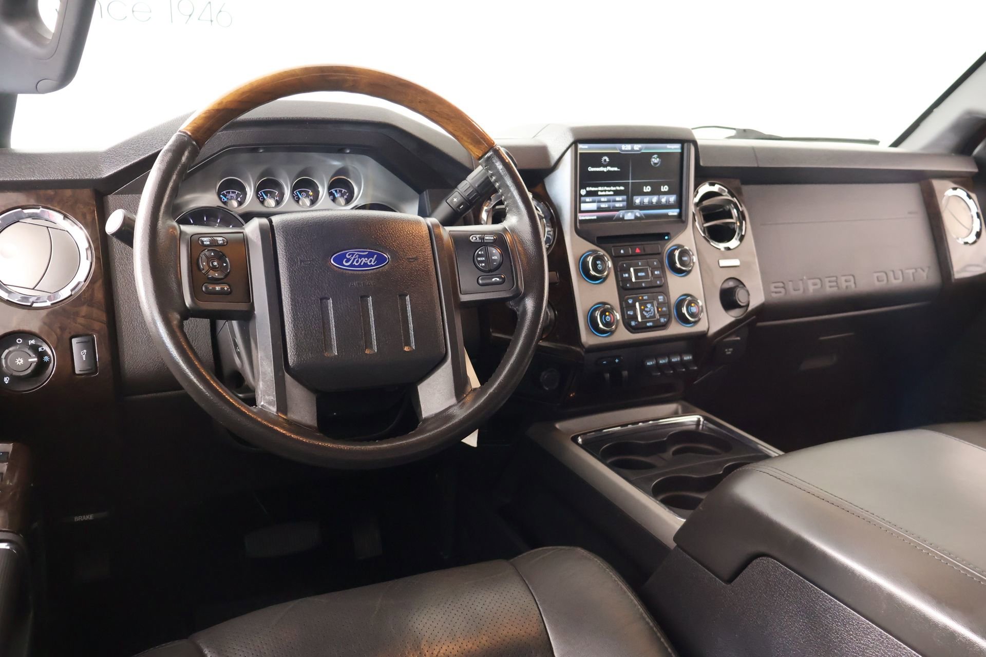 Used 2016 Ford F350 Platinum w/ Snow Plow Prep Package AWD/4WD image 2