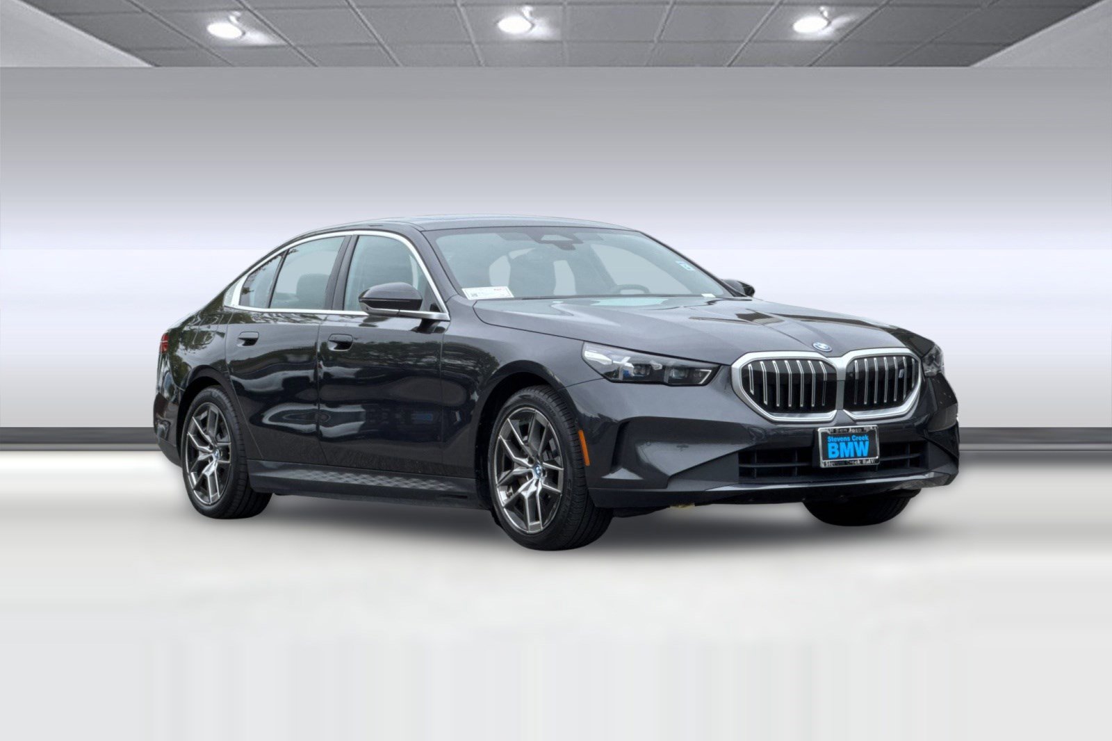 Used 2024 BMW i5 eDrive40i w/ Premium Package RWD image 6