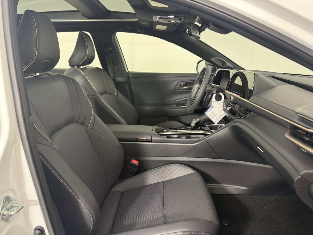 Used 2026 Toyota Crown Platinum image 10