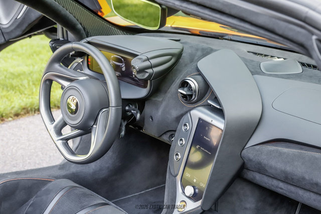 Used 2026 McLaren 750S Spider RWD image 33