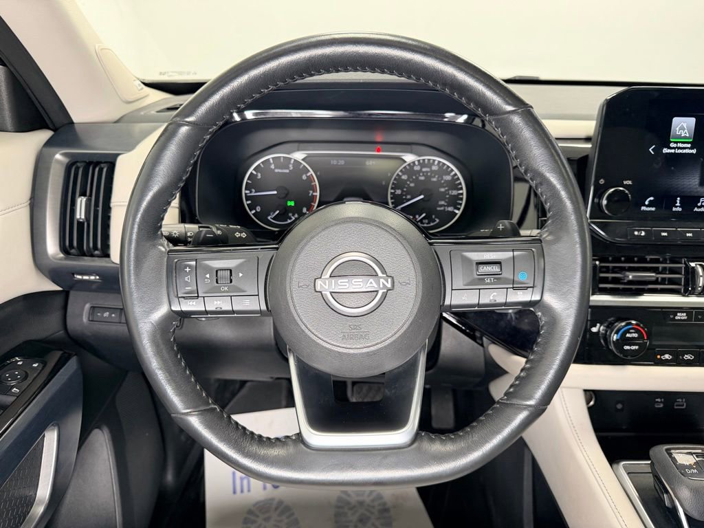Used 2022 Nissan Pathfinder SL AWD/4WD image 21