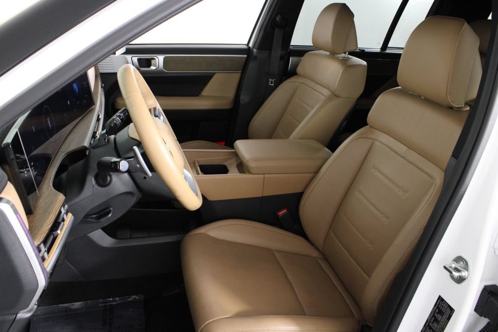 Used 2024 Hyundai Santa Fe Limited FWD image 21