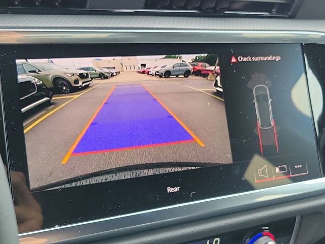 New 2025 Audi Q3 2.0T Premium image 13