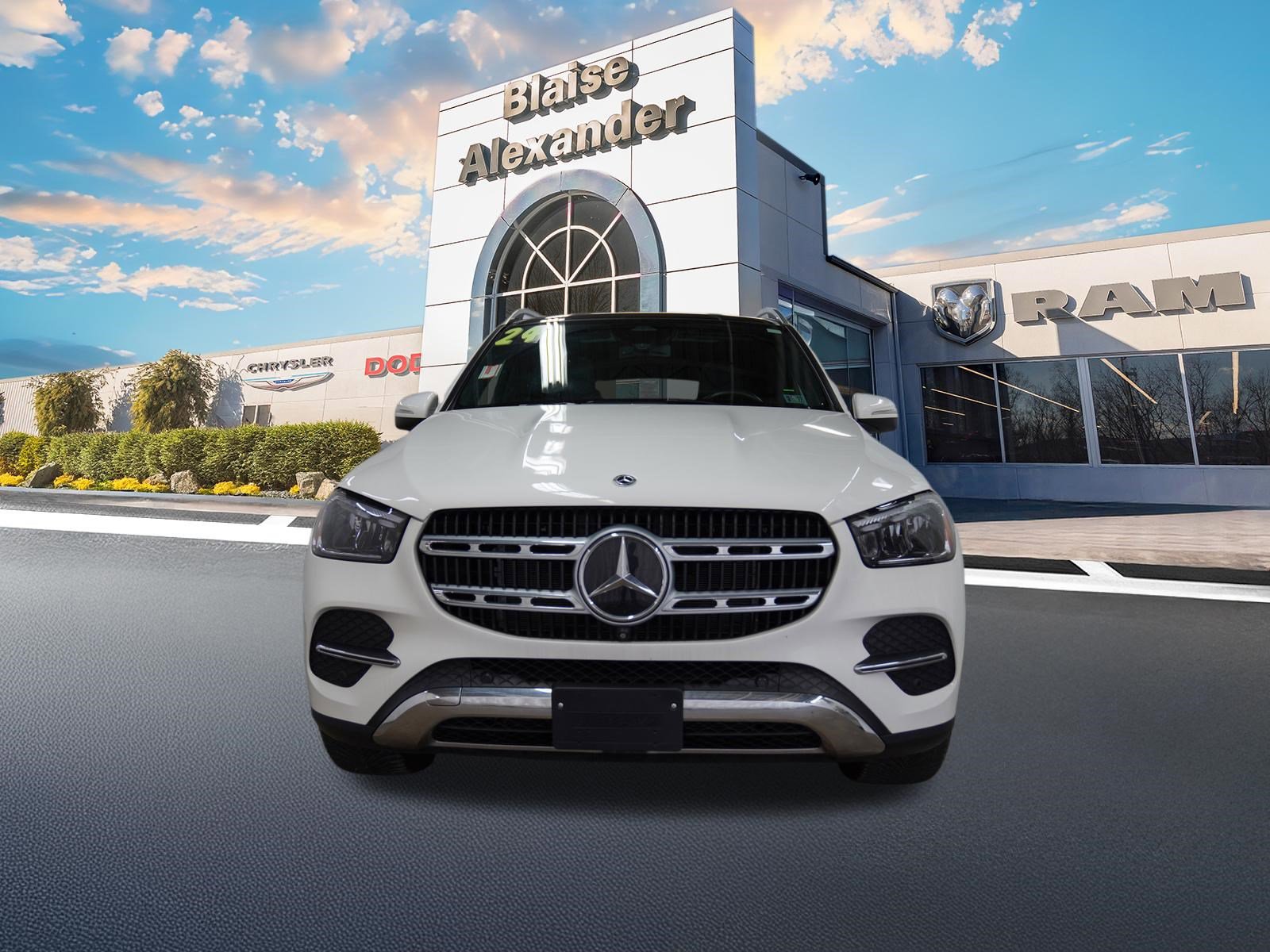 Used 2024 Mercedes-Benz GLE 350 4MATIC image 7