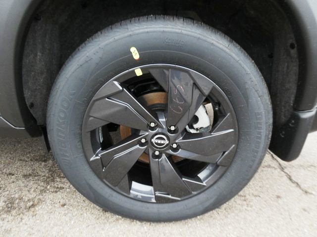 New 2026 Nissan Rogue SV AWD/4WD image 9
