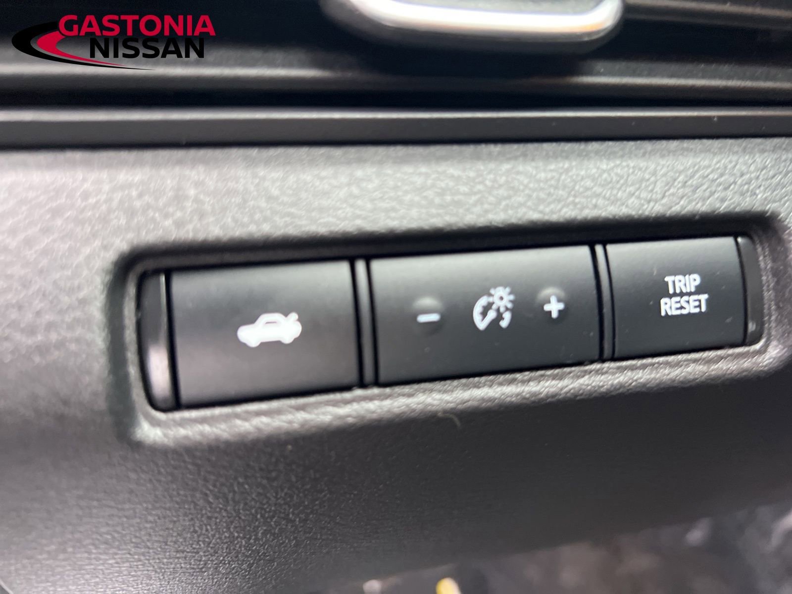 Used 2024 Nissan Altima 2.5 SV image 38