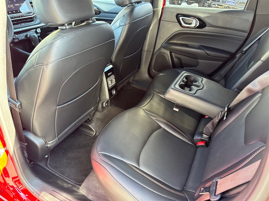 Used 2023 Jeep Compass Limited image 20