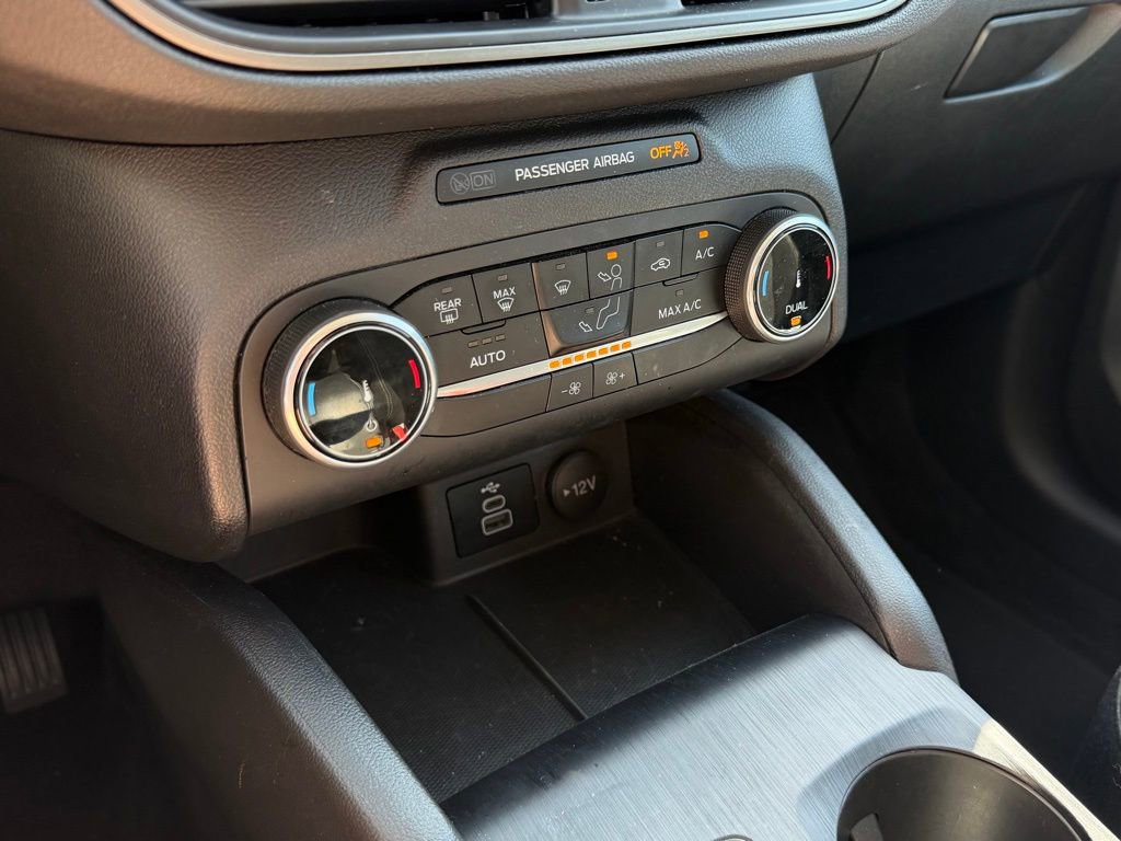 Used 2025 Ford Escape Active AWD/4WD image 21