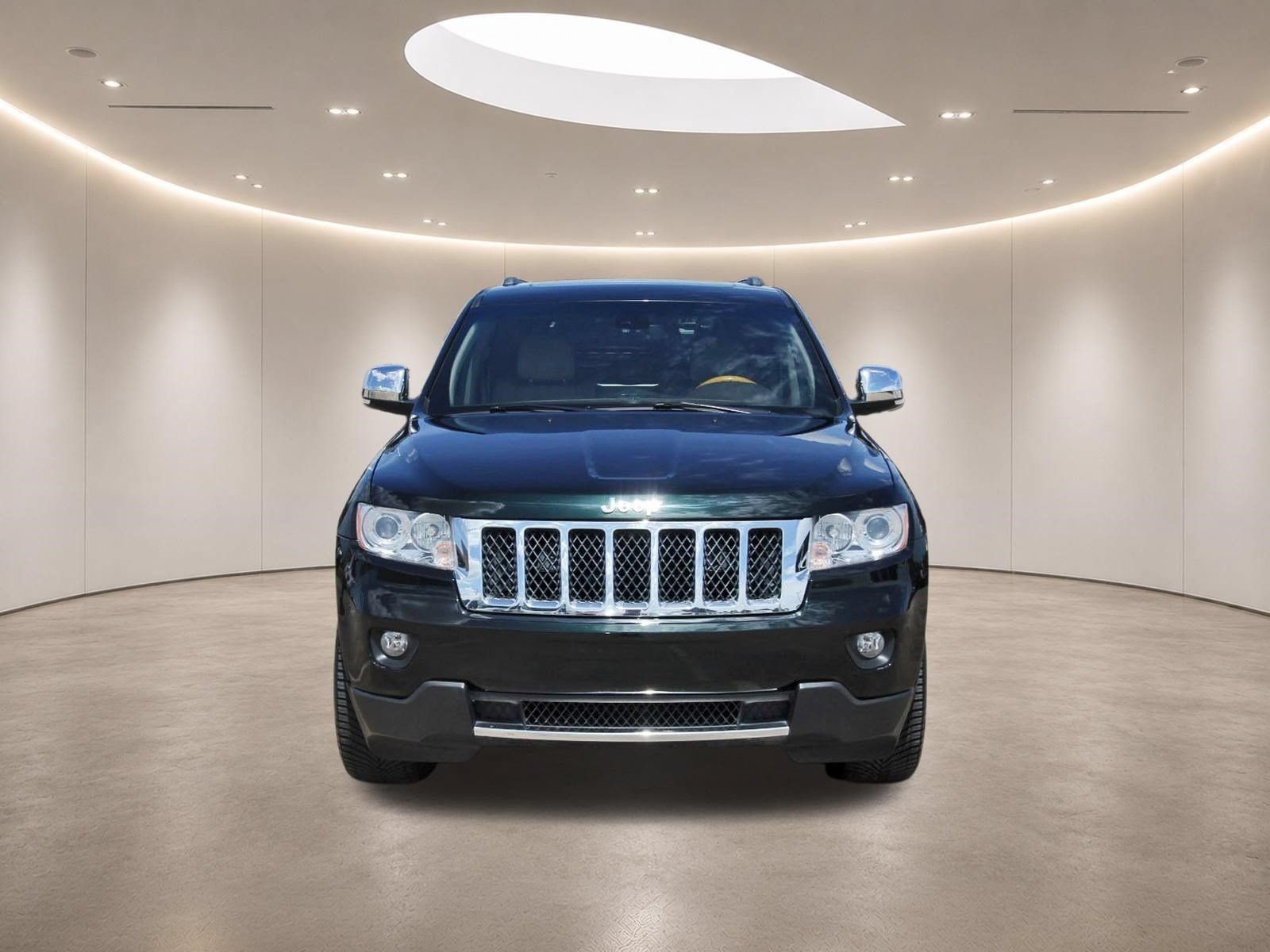 Used 2012 Jeep Grand Cherokee Overland RWD image 2