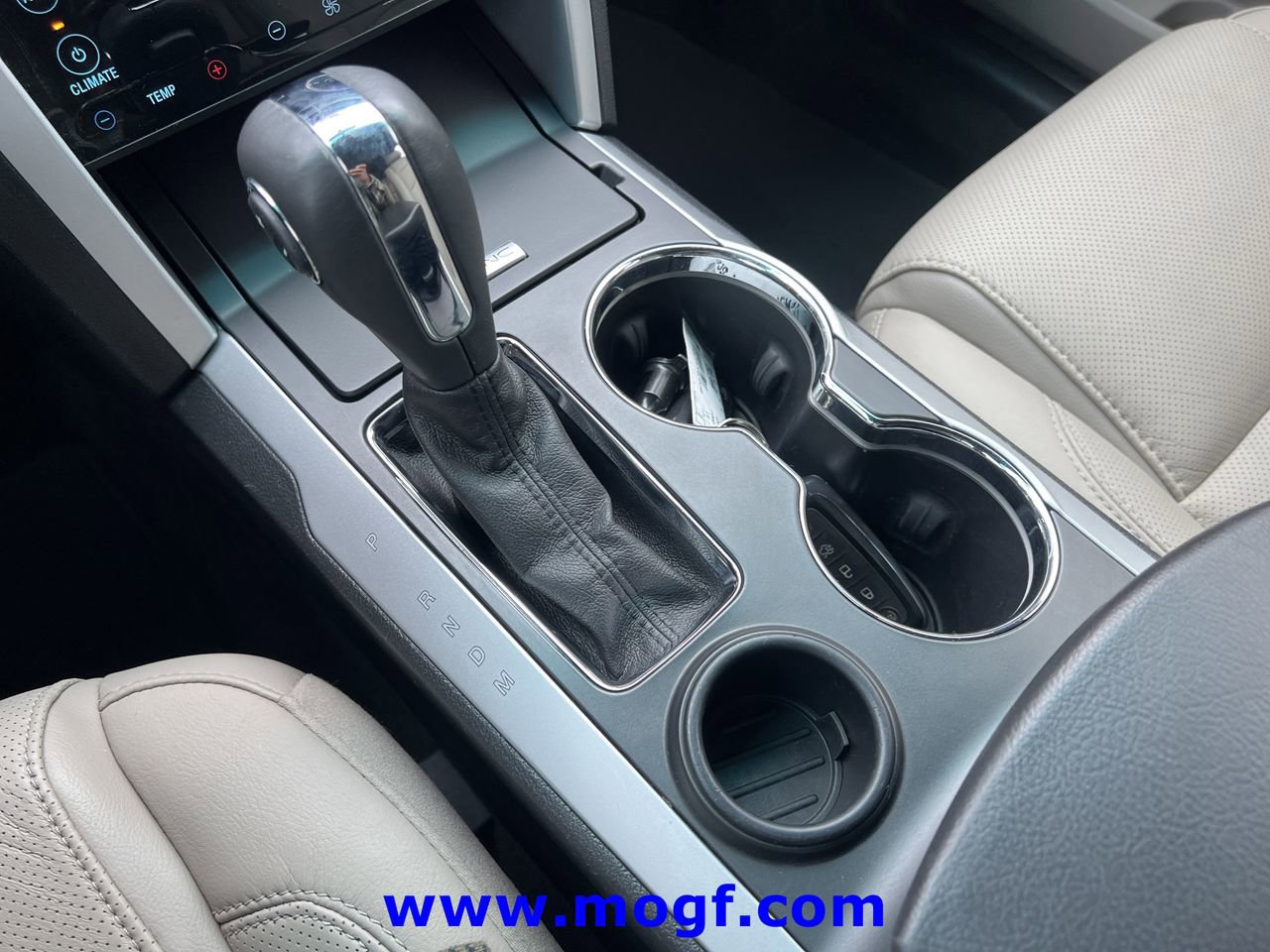 Used 2015 Ford Explorer Limited w/ Equipment Group 301A FWD image 11