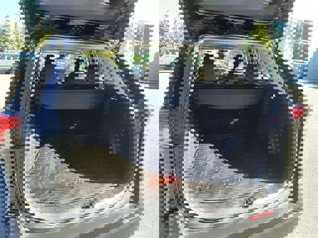 Used 2022 Toyota RAV4 TRD Off-Road image 23