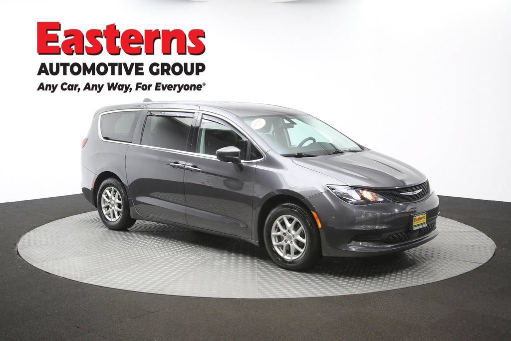 Used 2022 Chrysler Voyager LX FWD image 48