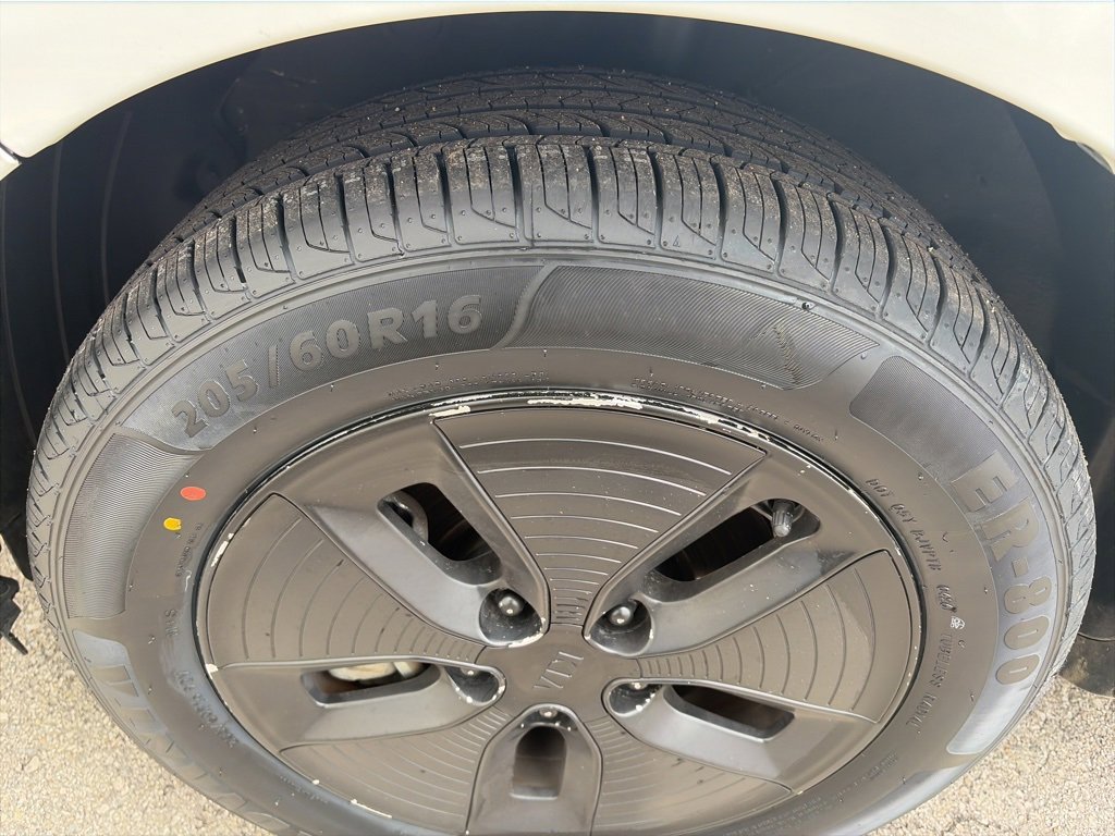 Used 2017 Kia Soul EV image 31