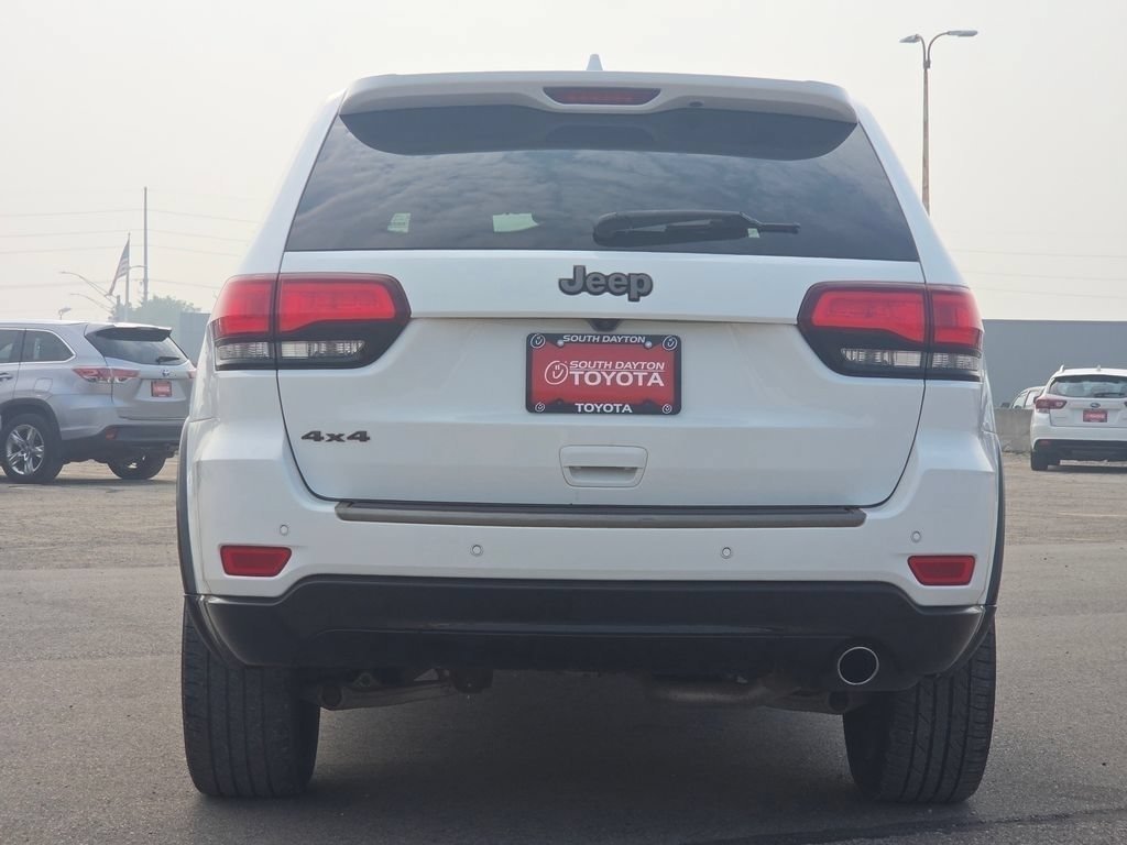 Used 2016 Jeep Grand Cherokee Limited 75th Anniversary AWD/4WD image 24