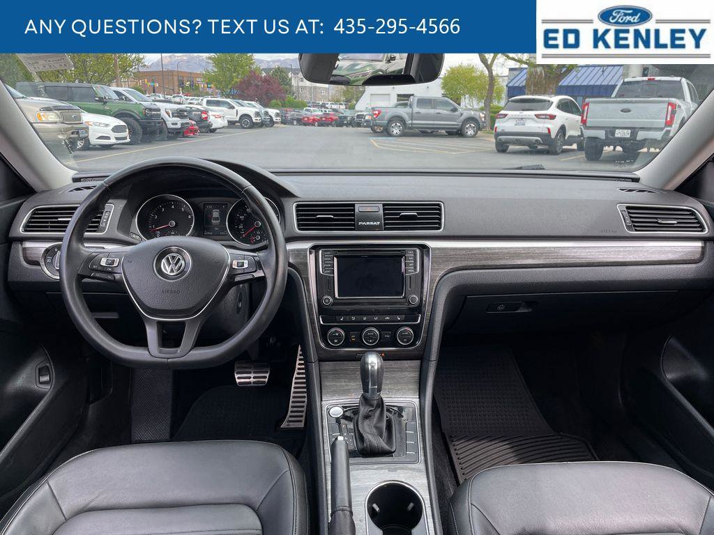Used 2018 Volkswagen Passat 2.0T SEL Premium image 9