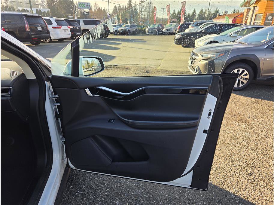Used 2016 Tesla Model X 90D AWD/4WD image 22