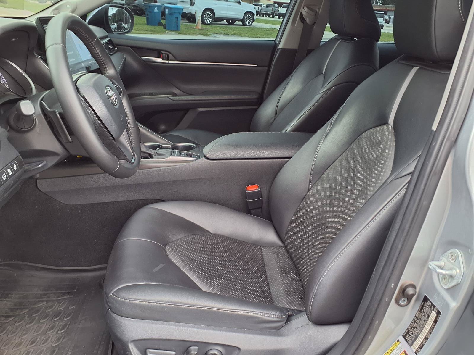 Used 2023 Toyota Camry XSE w/ Navigation Package FWD image 12