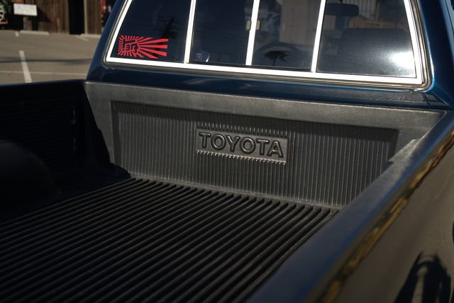 Used 1994 Toyota Pickup DX image 82