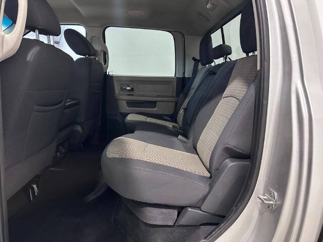 Used 2012 RAM 2500 SLT w/ Technology Group AWD/4WD image 15