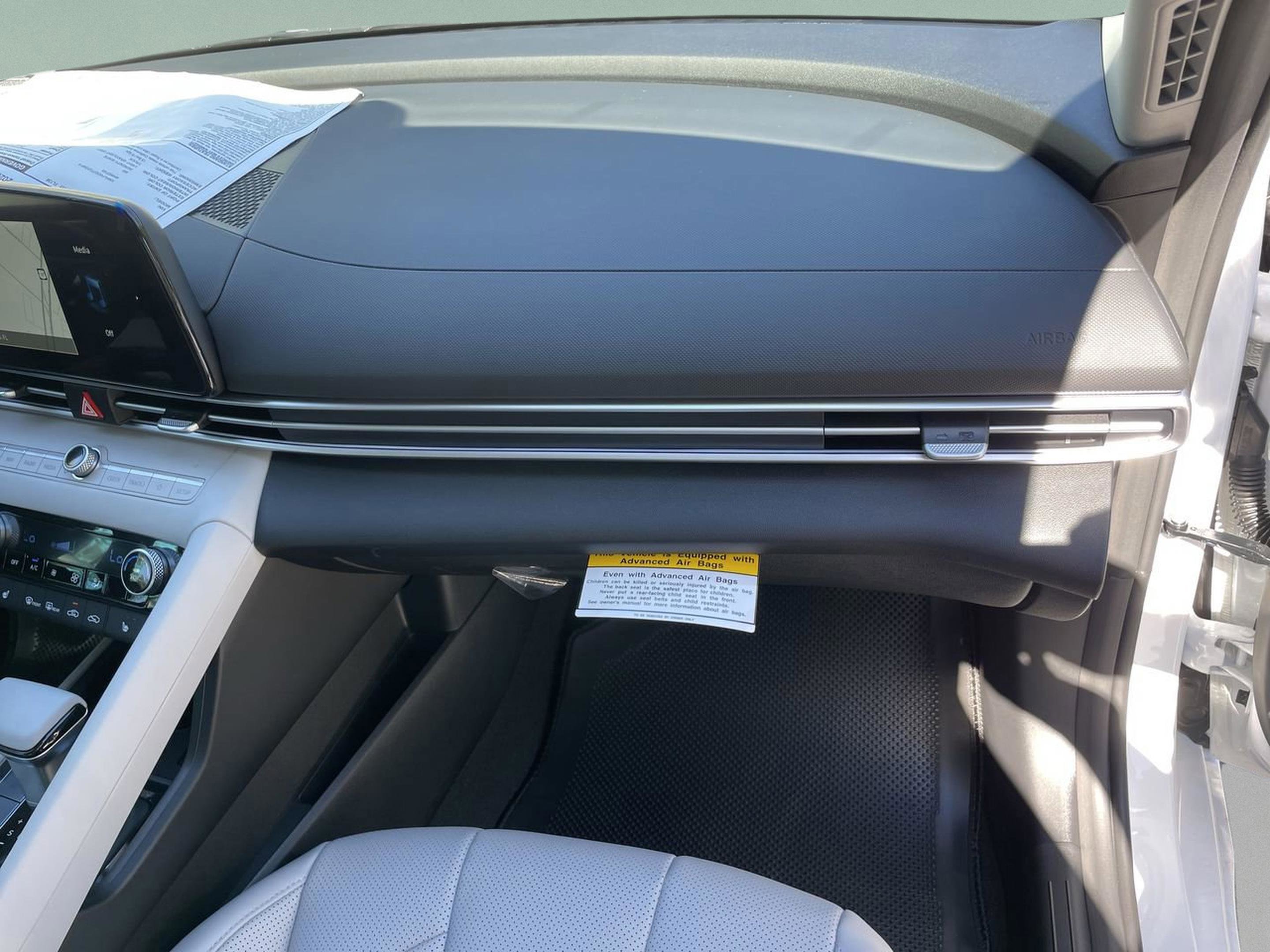 New 2026 Hyundai Elantra Limited image 16