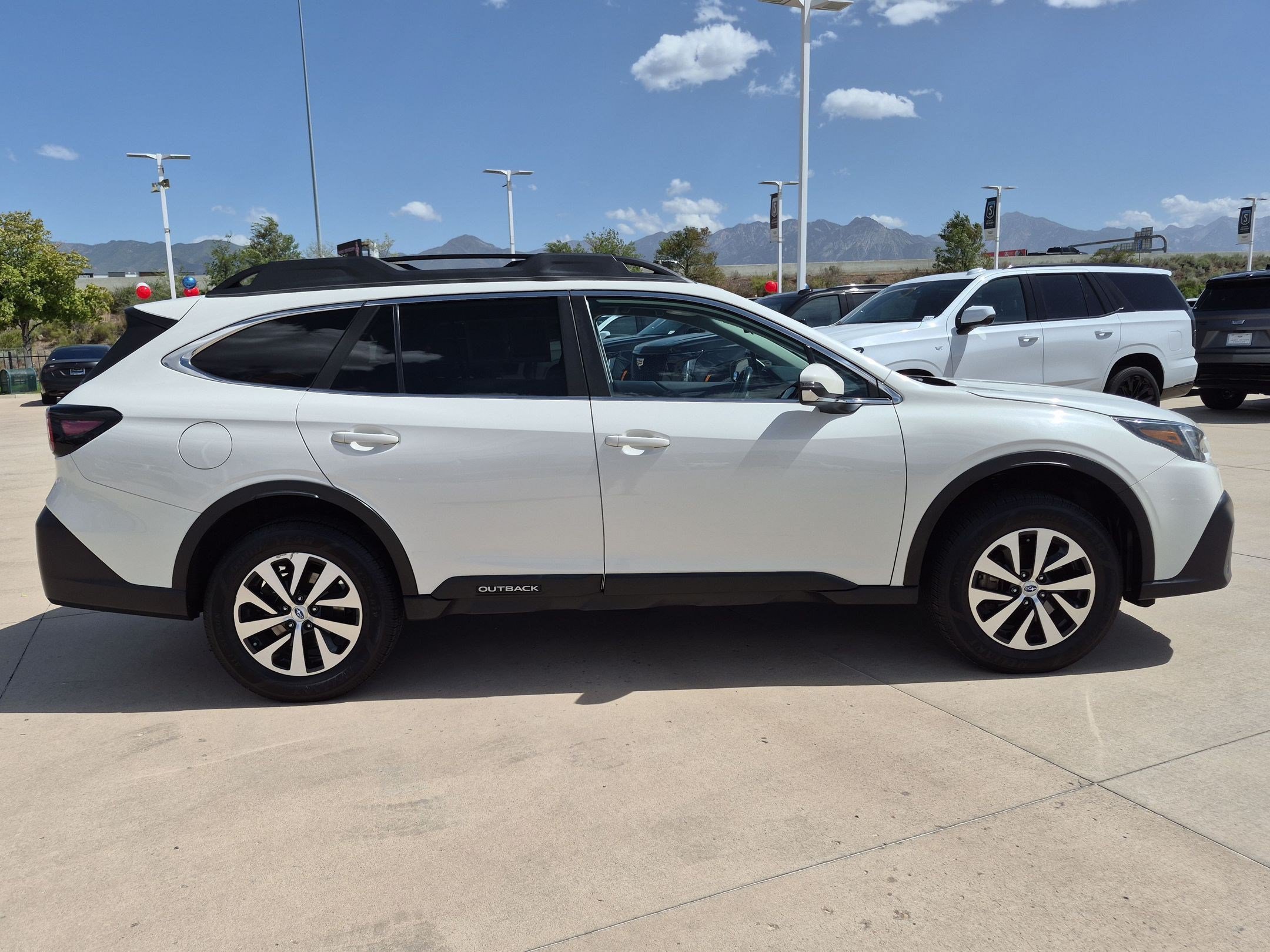 Used 2021 Subaru Outback Premium AWD/4WD image 6