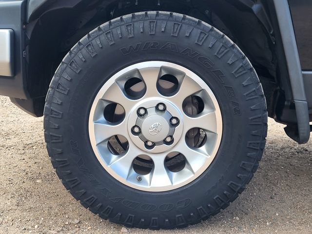 Used 2012 Toyota FJ Cruiser 4WD w/ Upgrade Pkg image 10