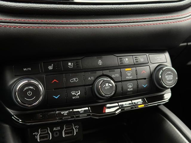 Used 2025 Dodge Durango R/T image 13