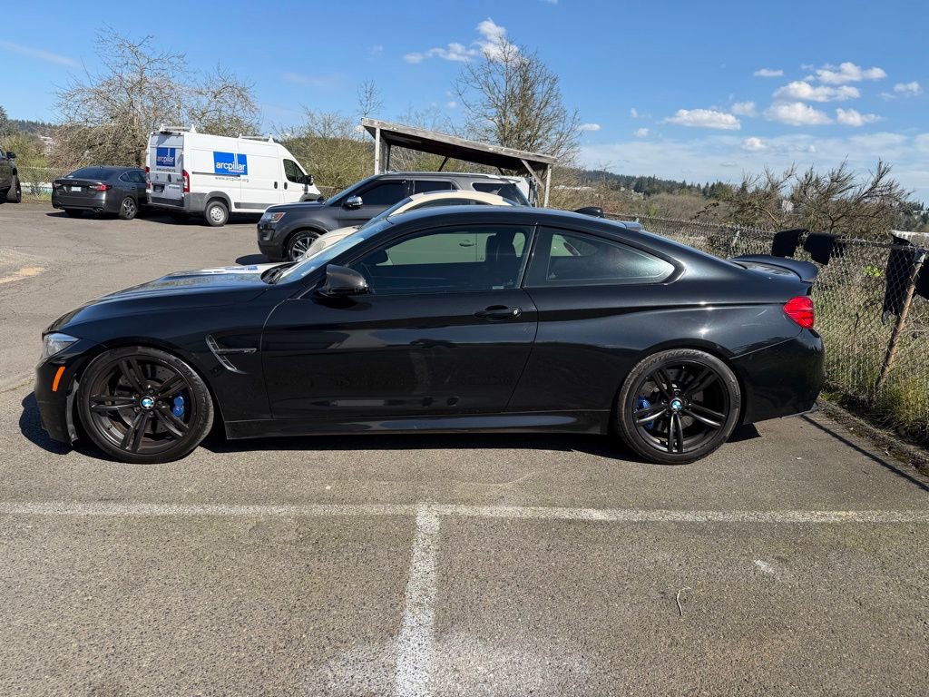 Used 2015 BMW M4 Coupe image 2