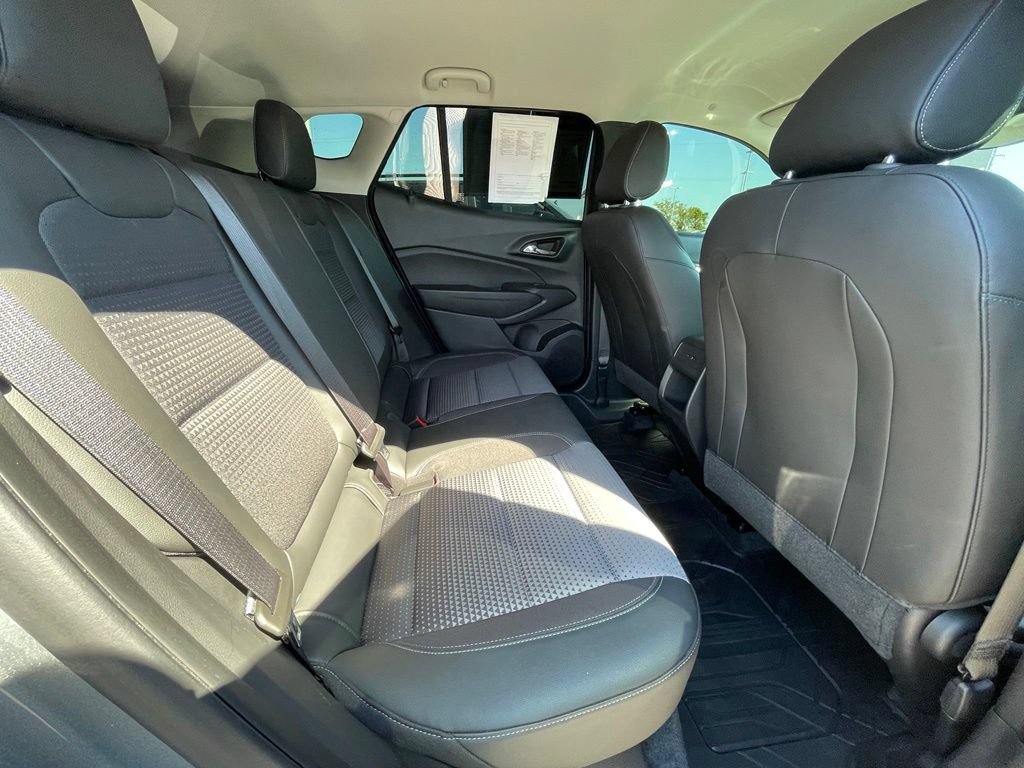 Used 2024 Chevrolet Trax LT w/ Driver Confidence Package FWD image 23