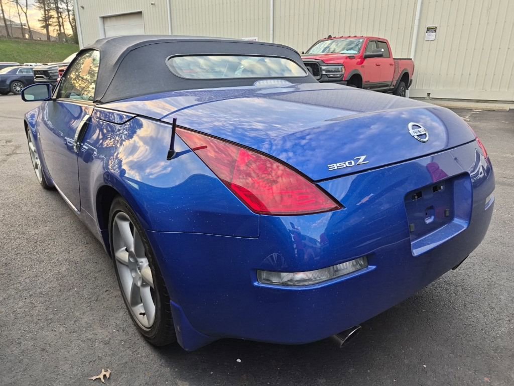 Used 2004 Nissan 350Z Touring image 4