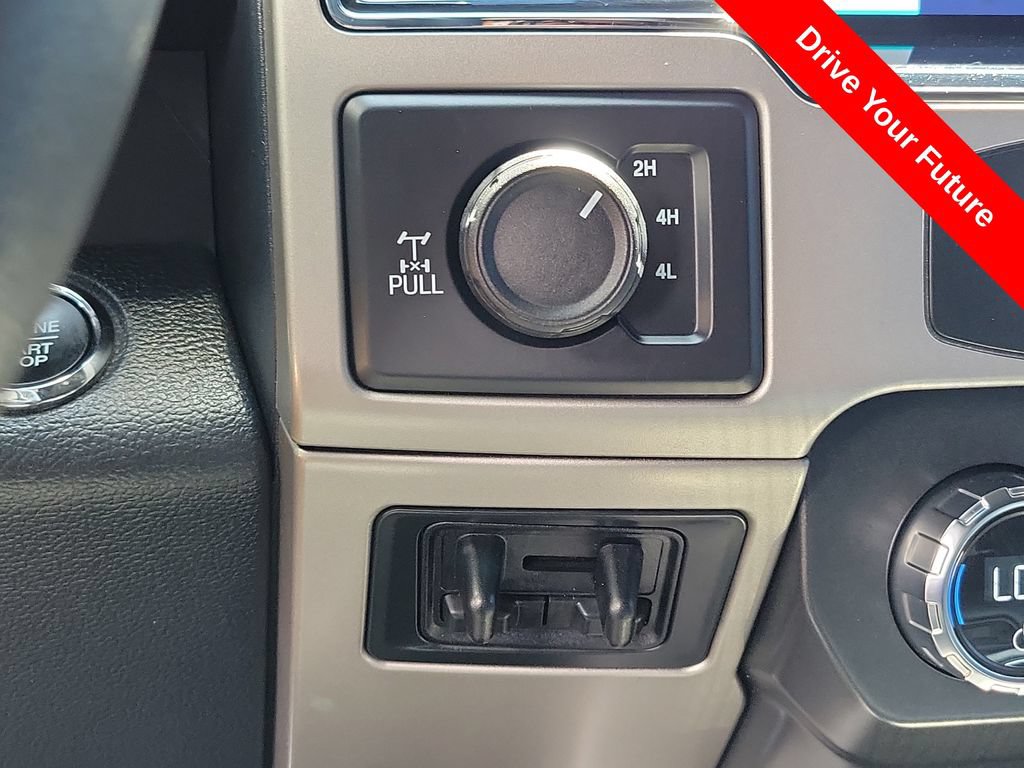 Used 2022 Ford F350 Lariat w/ Lariat Ultimate Package AWD/4WD image 11