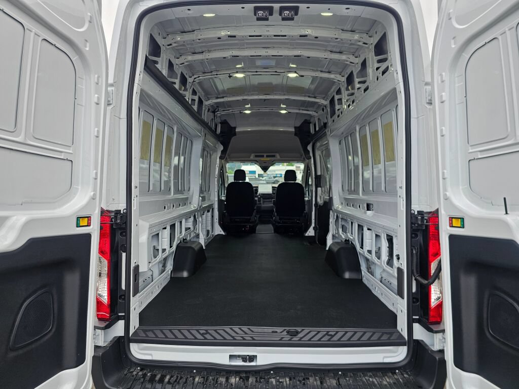New 2026 Ford Transit 350 148 High Roof Extended AWD image 9