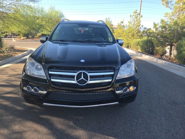 Used 2010 Mercedes-Benz GL 320 BlueTEC 4MATIC image 3