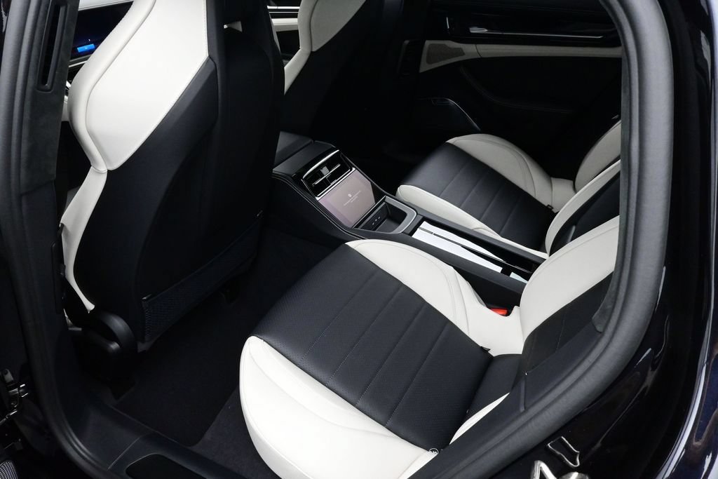 New 2026 Porsche Panamera GTS AWD/4WD image 15