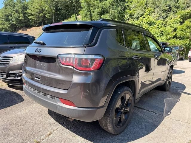 Used 2019 Jeep Compass Latitude AWD/4WD image 5