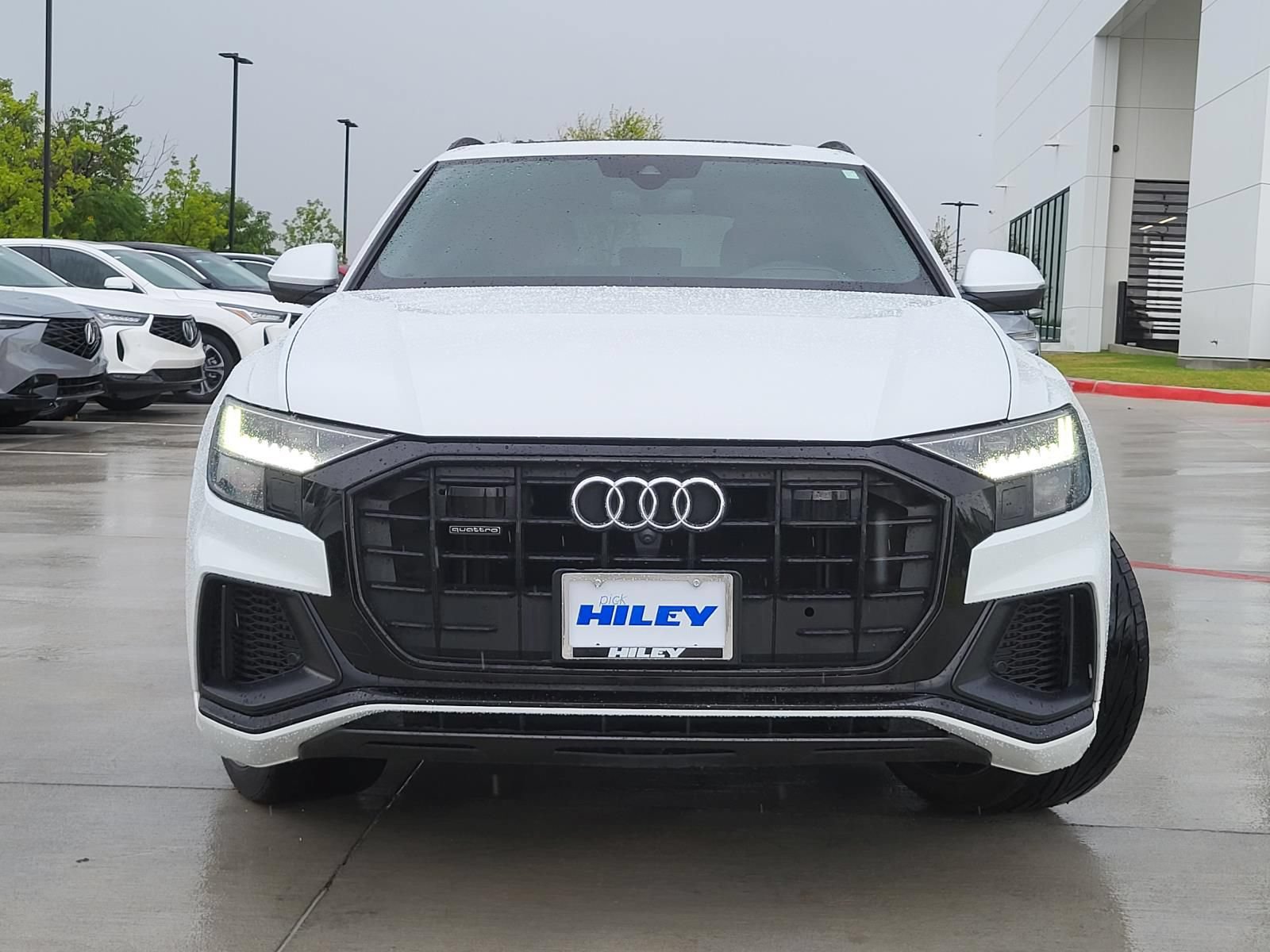 Used 2019 Audi Q8 Prestige w/ Adaptive Chassis Package AWD/4WD image 2