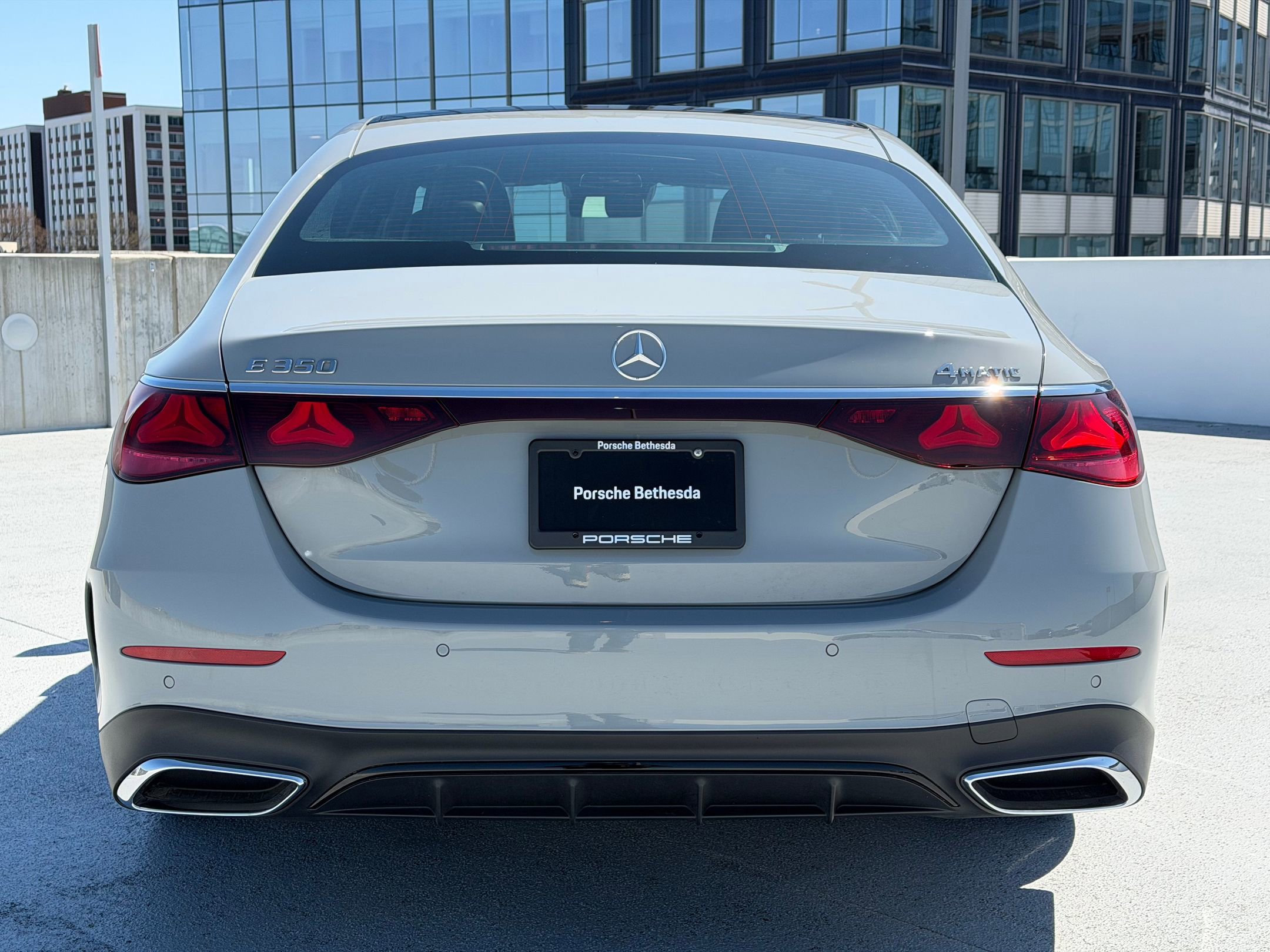 Used 2025 Mercedes-Benz E 350 4MATIC Sedan image 6